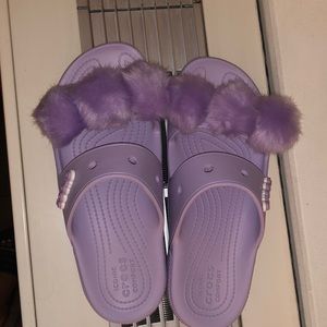 Crocs rubber slides mens size 7 womens size 9